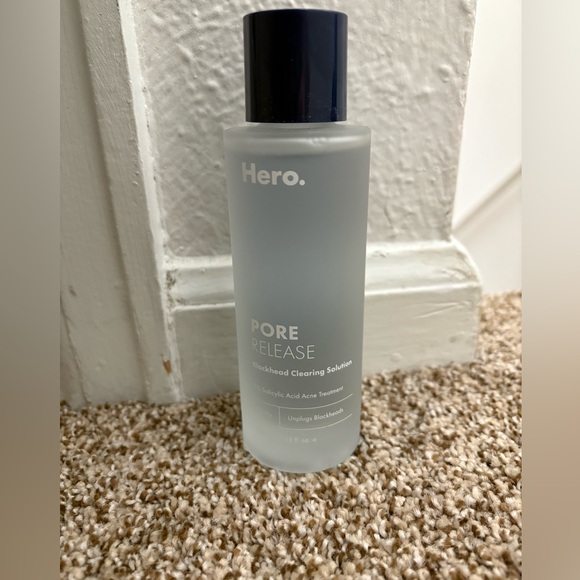 NEW! Hero Pore Release Blackhead Clearing Solution - Picture 5 of 5
